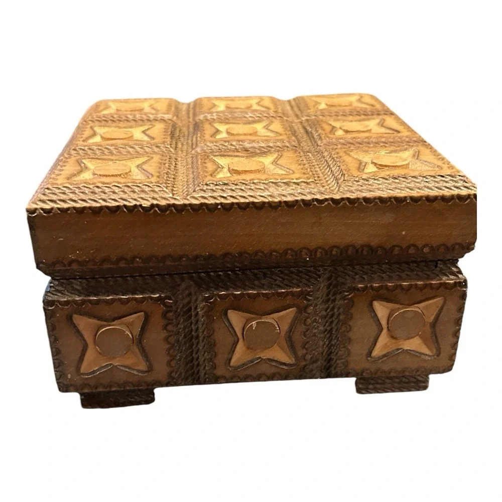 Hand Carved Painted Wooden Hinged‎ Box Made in Poland No Key